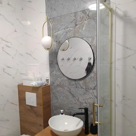 Powstancza アパート *